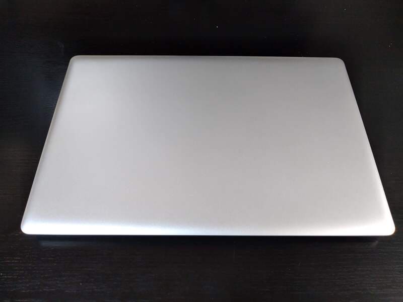 GLM 超軽量 薄型 PC